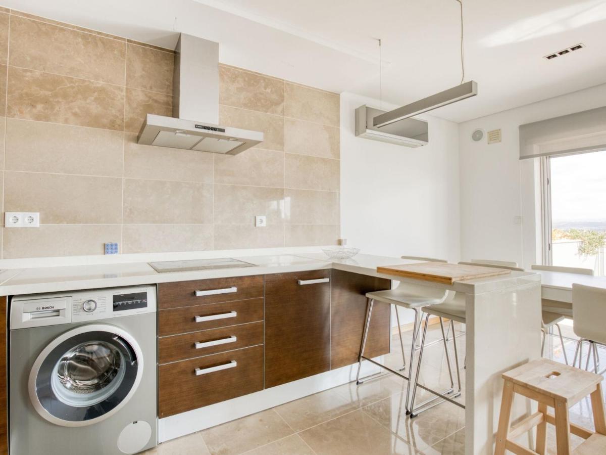 Modern Holiday Home In Salir Do Porto With Swimming Pool Salir de Porto Екстер'єр фото