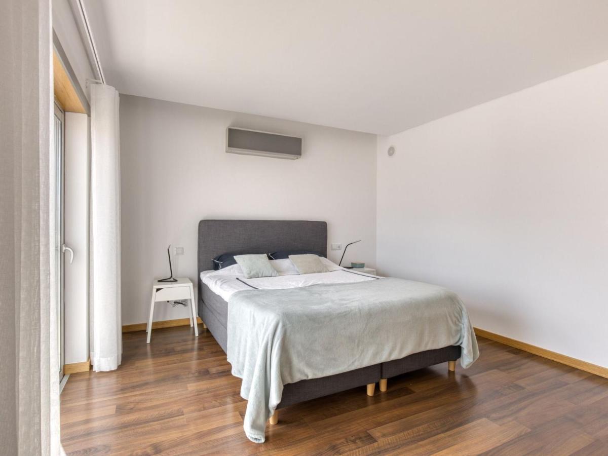 Modern Holiday Home In Salir Do Porto With Swimming Pool Salir de Porto Екстер'єр фото